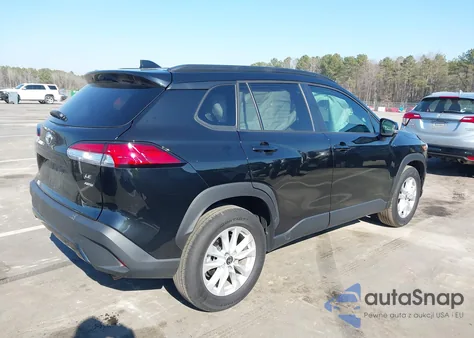 2023 Toyota Corolla Cross Le z USA, uszkodzony, nr VIN 7MUCAABG7PV070389